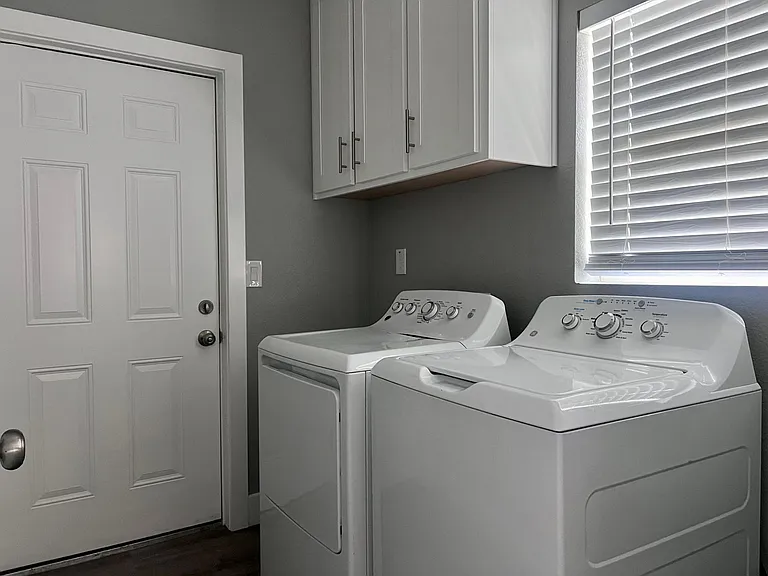 463 Peralta Ave — Photo 10
