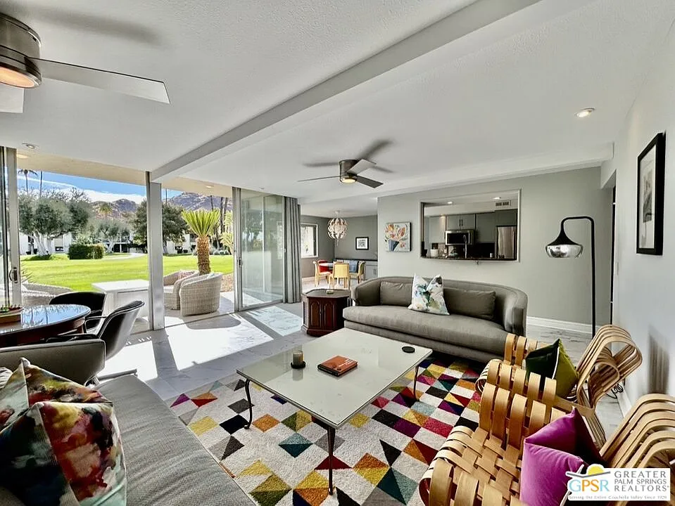 515 Desert Lakes Dr