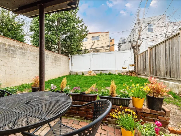 2037 Mount Vernon St #1R — Photo 12