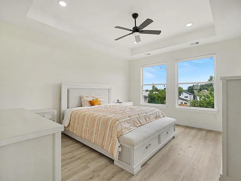 4310 Alice St — Photo 7