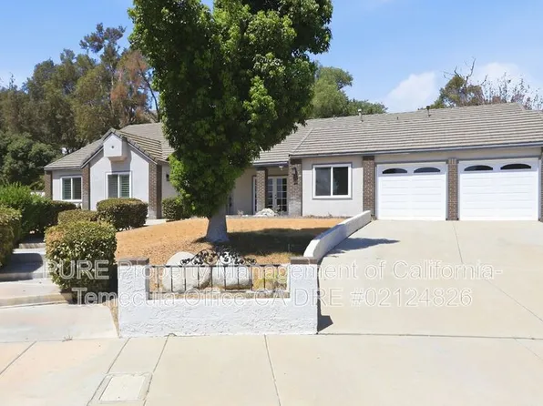 11292 Cadbury Dr, Riverside, CA 92505