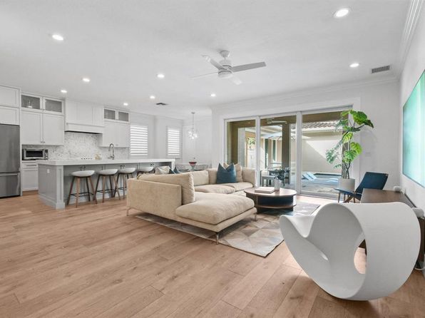 158 Ennis Ln