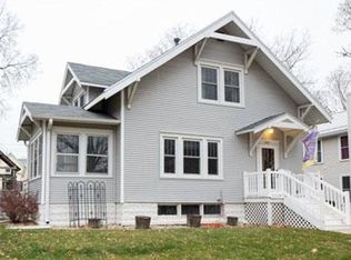 909 Iowa St, Cedar Falls, IA 50613