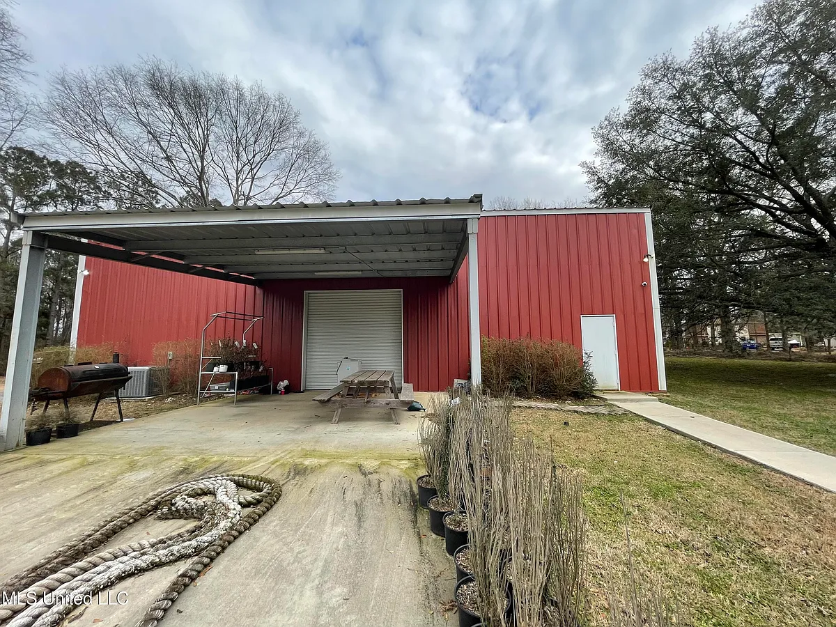 Building Photo - 1291 Field Lark Ln NE