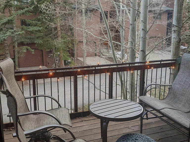 160B Rivercrest Dr #B — Photo 7