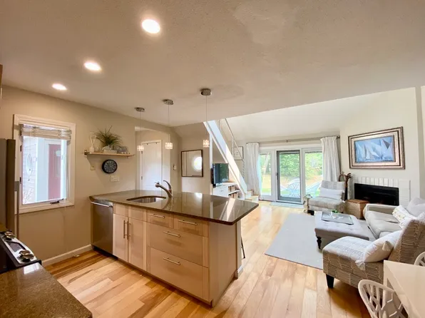 24 Trevor Ln Unit 24, Brewster, MA 02631