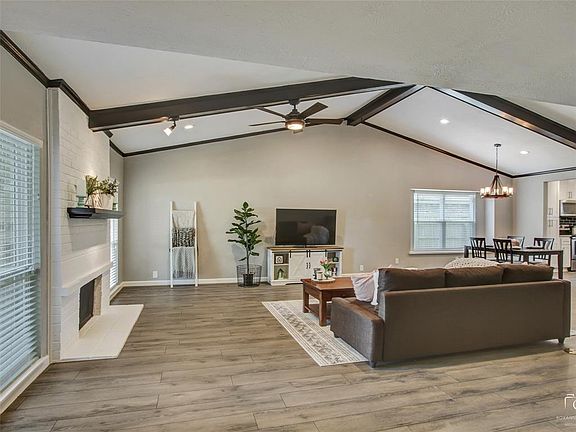 4th image of 6605 Macintosh Dr