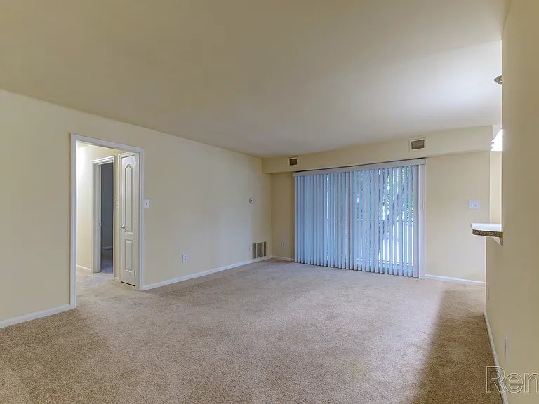 Arundel Apartments — Photo 14