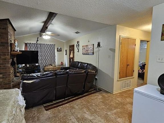 5th image of 2000 Majestic Pace St