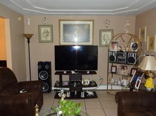 145 Dover Dr APT 5, Des Plaines, IL