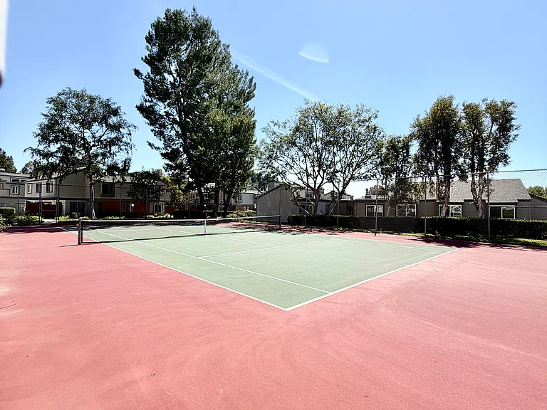 1114 Cleghorn Dr #E — Photo 21