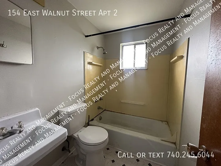 154 E Walnut St #2 — Photo 8