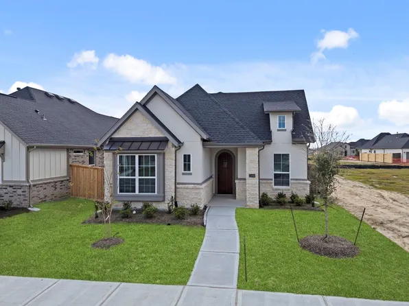 11816 S Pavillion Dr, Mont Belvieu, TX 77580