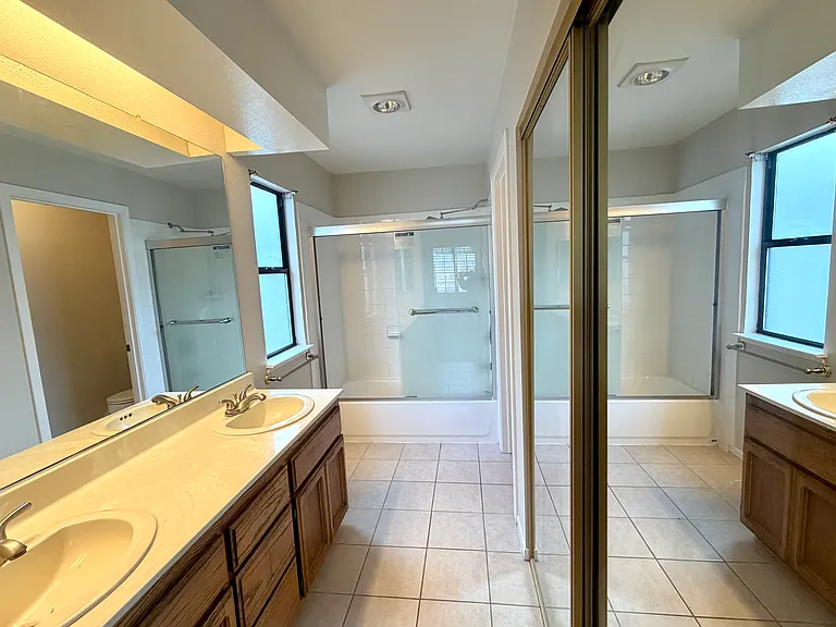 661 Mockingbird Ln — Photo 13