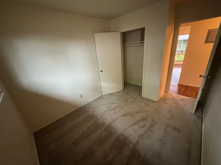 Mulberry Court Apartments — Photo 14