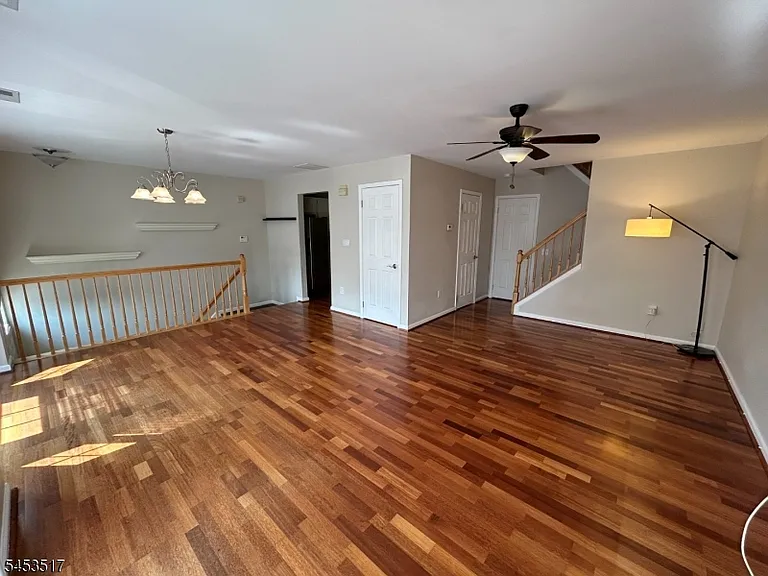 50 Pine St #J — Photo 7