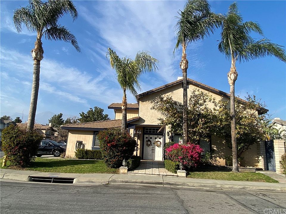 2nd image of 8081 Summer Place St