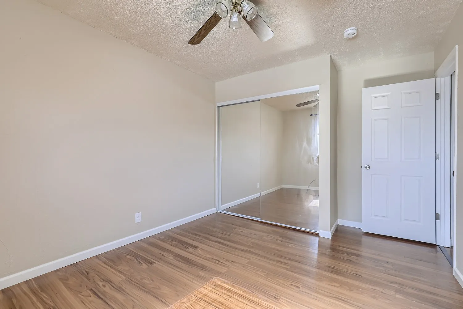 1 bed, 250 sqft, $850 — Photo 2