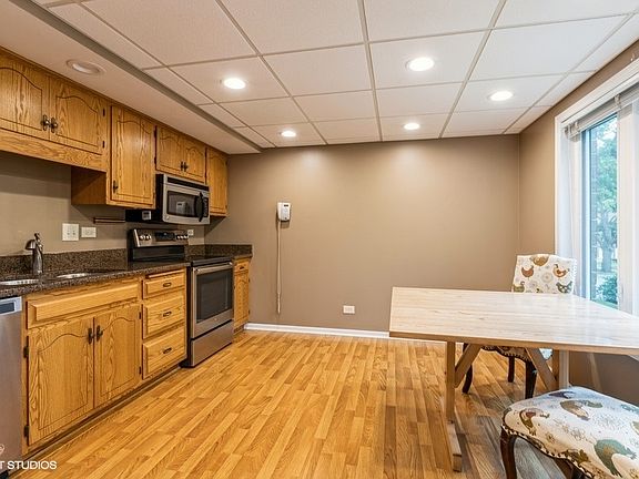 4th image of 1454 Ashland Ave APT 202