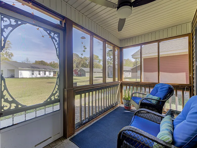 Laurel Leaf Ln — Photo 9