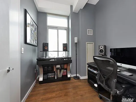 Sold by Daniel Gale Sotheby's International Realty | media 13