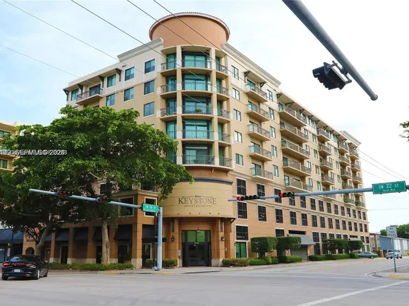 3590 Coral Way #801, Miami, FL 33134