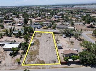 410 Valle Rojo Dr, Socorro, TX 79927