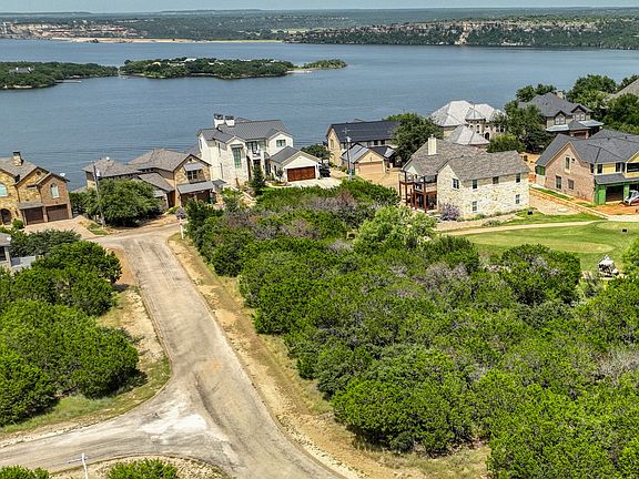 5th image of 120 Riviera Dr