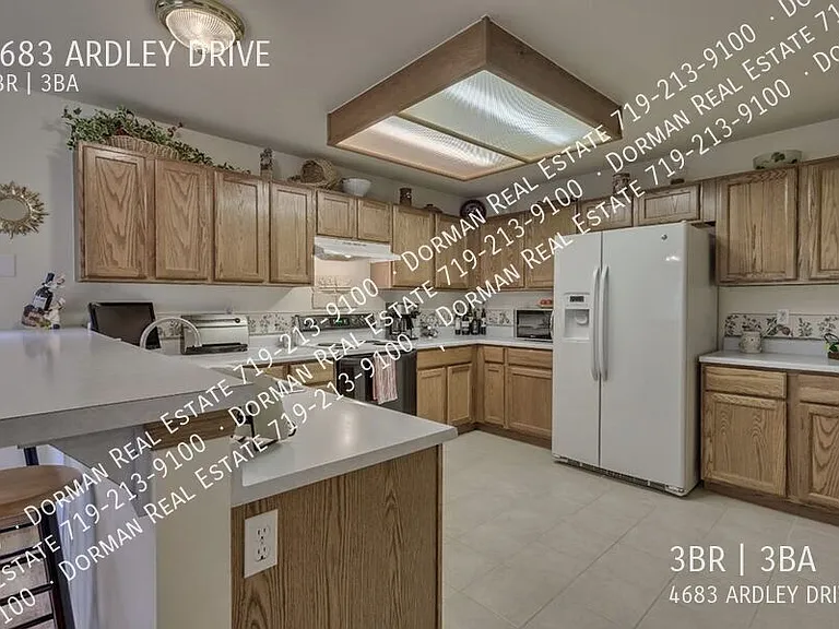 4683 Ardley Dr — Photo 5