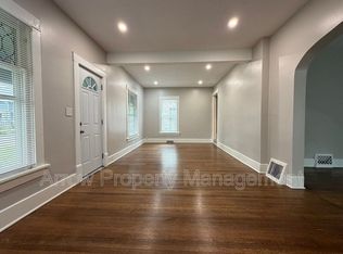 1901 Sumner St, Lincoln, NE 68502