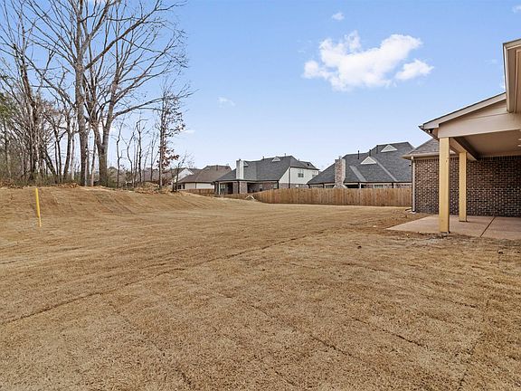 3rd image of 30 Betsy Valley Dr