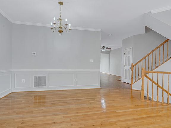 5th image of 13214 Maple Creek Ln