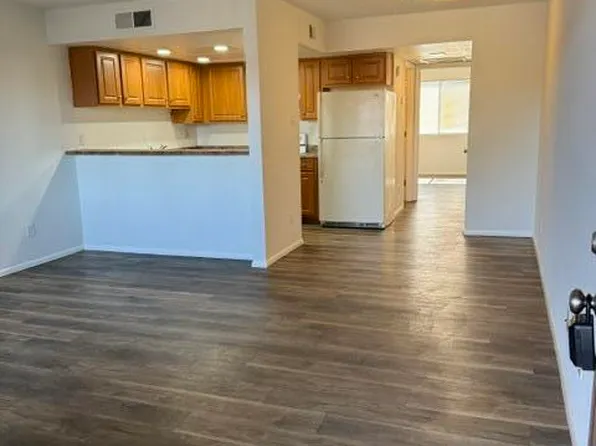 3810 N MARYVALE Parkway #1049, Phoenix, AZ 85031