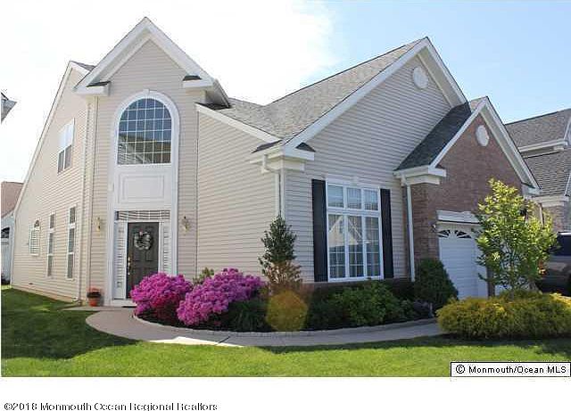 1st image of 28 Jumping Brook Dr