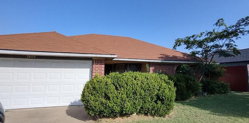 1st image of 2609 Schwertner Dr