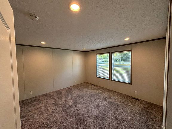 5th image of 4137 Durwood Dr #167