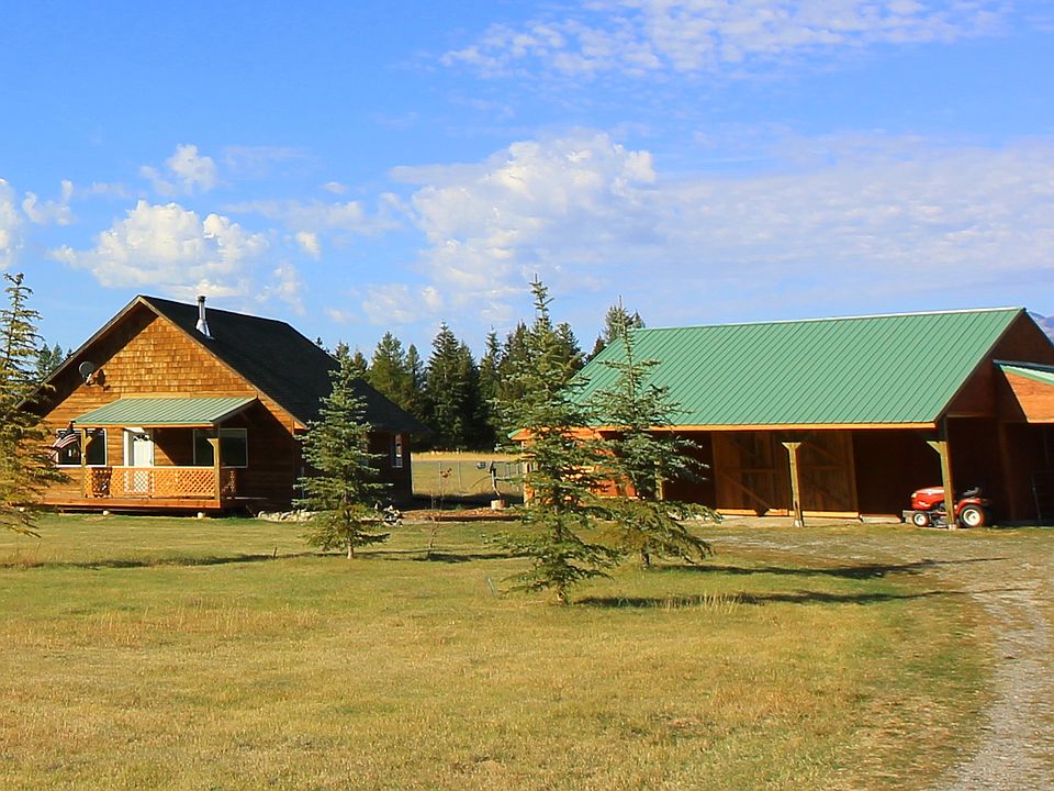 Front view of property