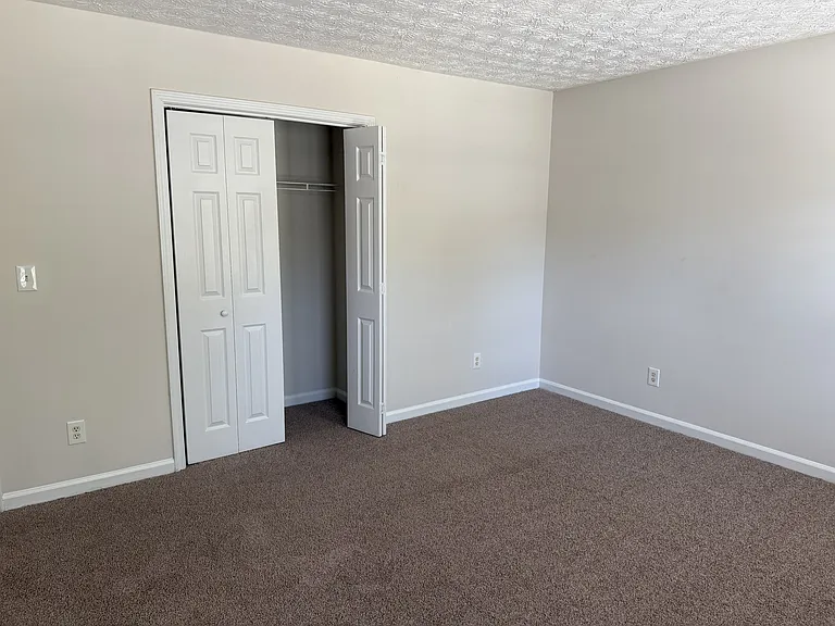 Cresthill Townhomes — Photo 15