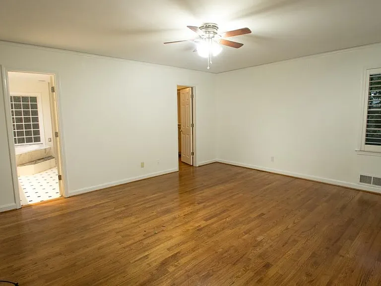 376 Cochran Dr NW — Photo 10