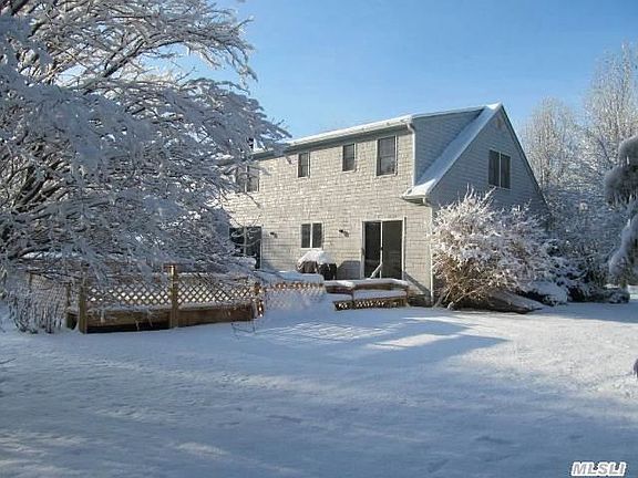 3rd image of 16 Vista Ct