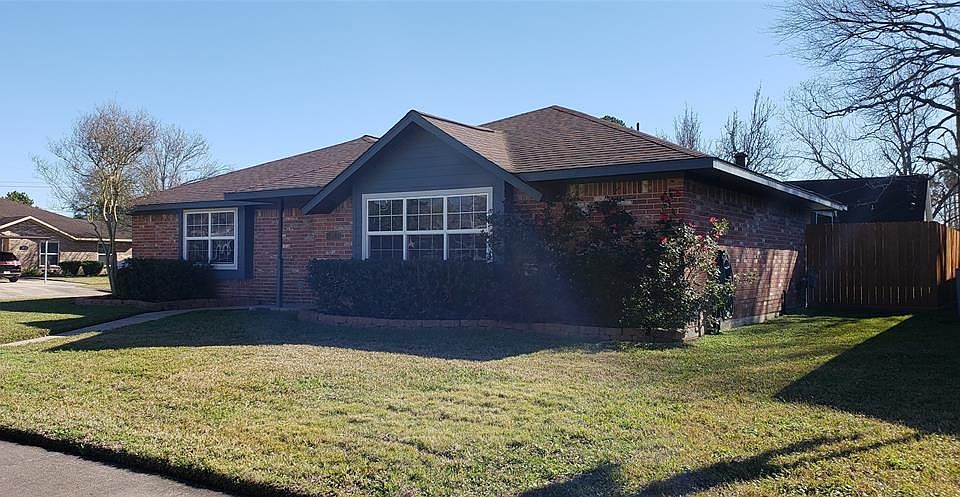 1st image of 757 E Brown Ln