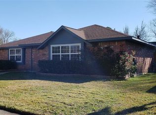 757 E Brown Ln, Deer Park, TX 77536