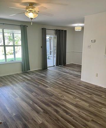 5th image of 6055 Bantry Bay