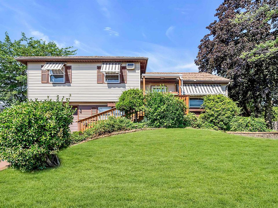 1st image of 123 Beachhurst Dr N