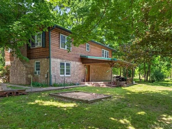9596 N 447, Spavinaw, OK 74366