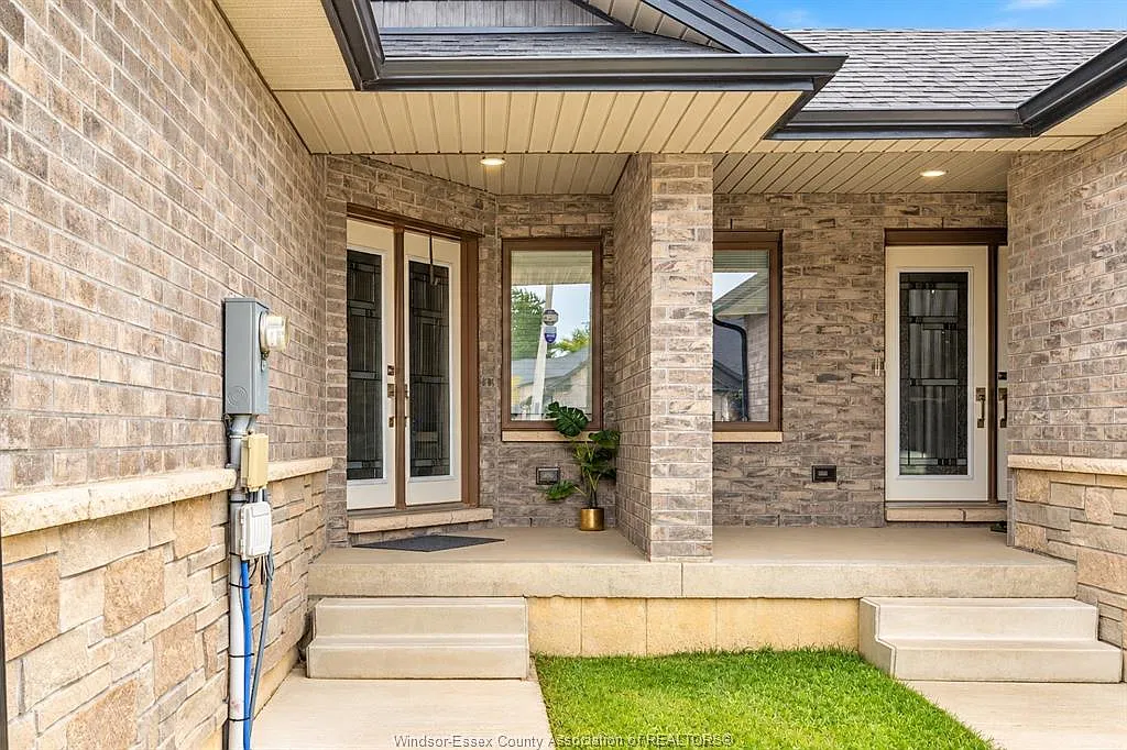 2 bed, $2,695 — Photo 2