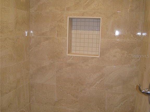5th image of 738 Terrace Dr S