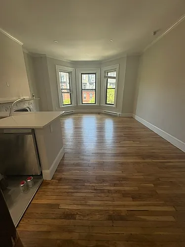 309 Beacon St #5 Photo 1