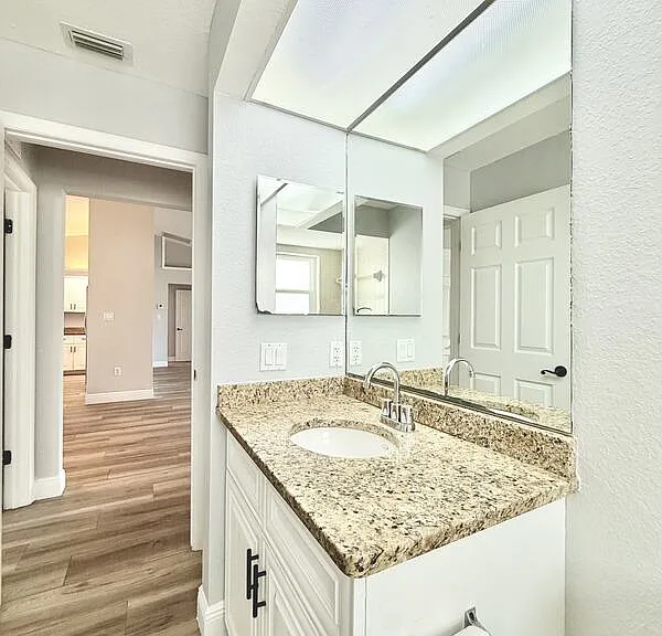 22148 Lockport Ave — Photo 54