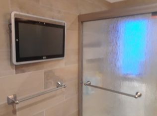 128 Franklin Ave, Fairview, NJ 07022